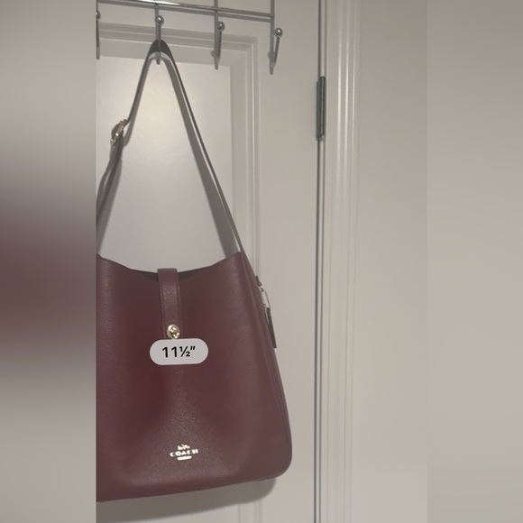 Hadley Large Shoulder Bag - Picture 11 of 17